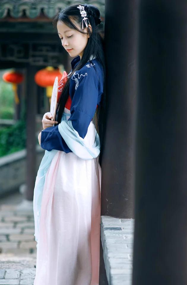 摄影:长发古典美人,最爱第三张的舞姿