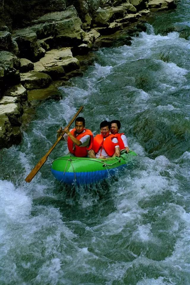 盛夏时节漂流正当季,重庆这些清凉地满足你想"浪"的愿望!