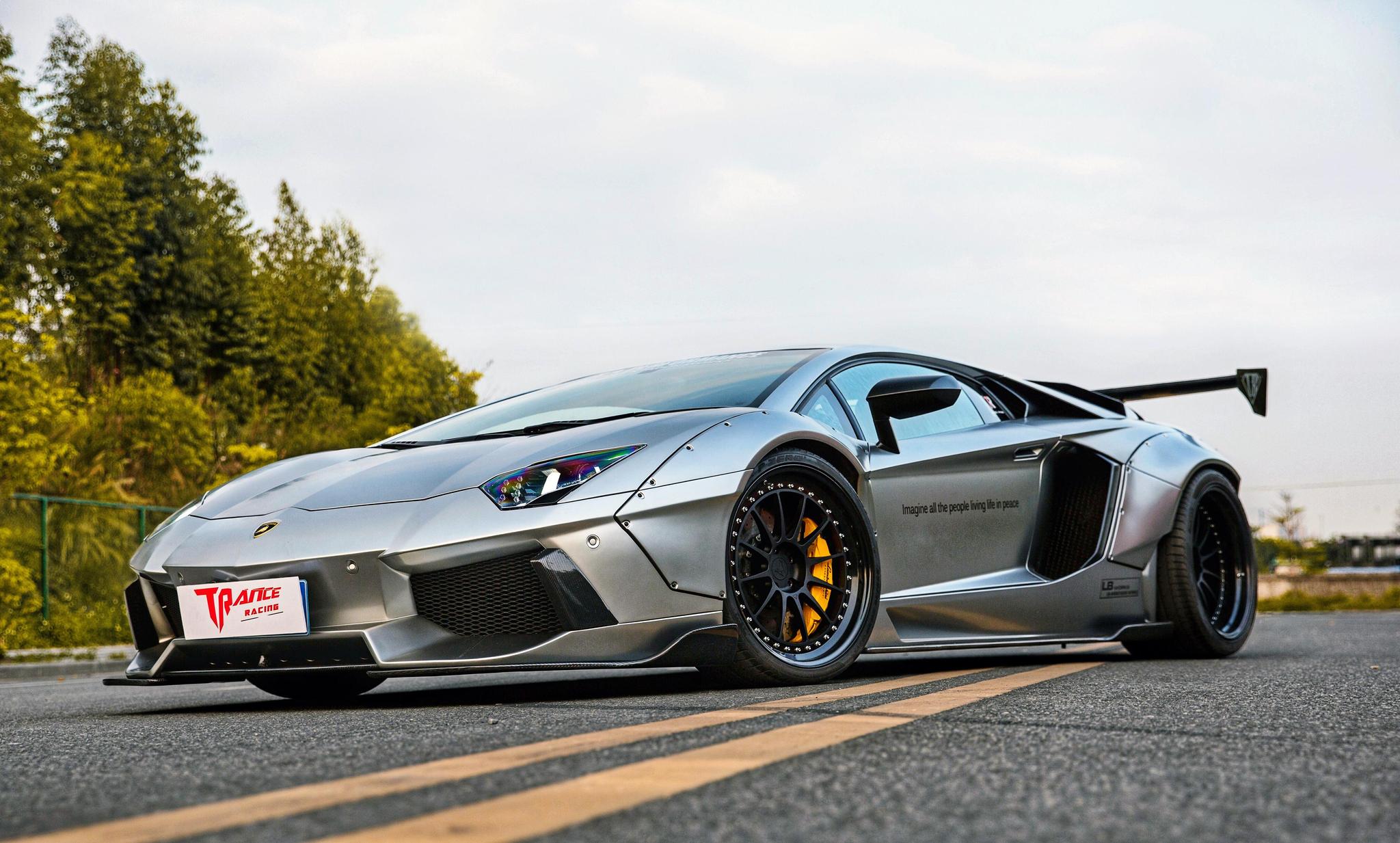 兰博基尼aventador改装lb宽体,简直就是贴地飞行的战斗机!