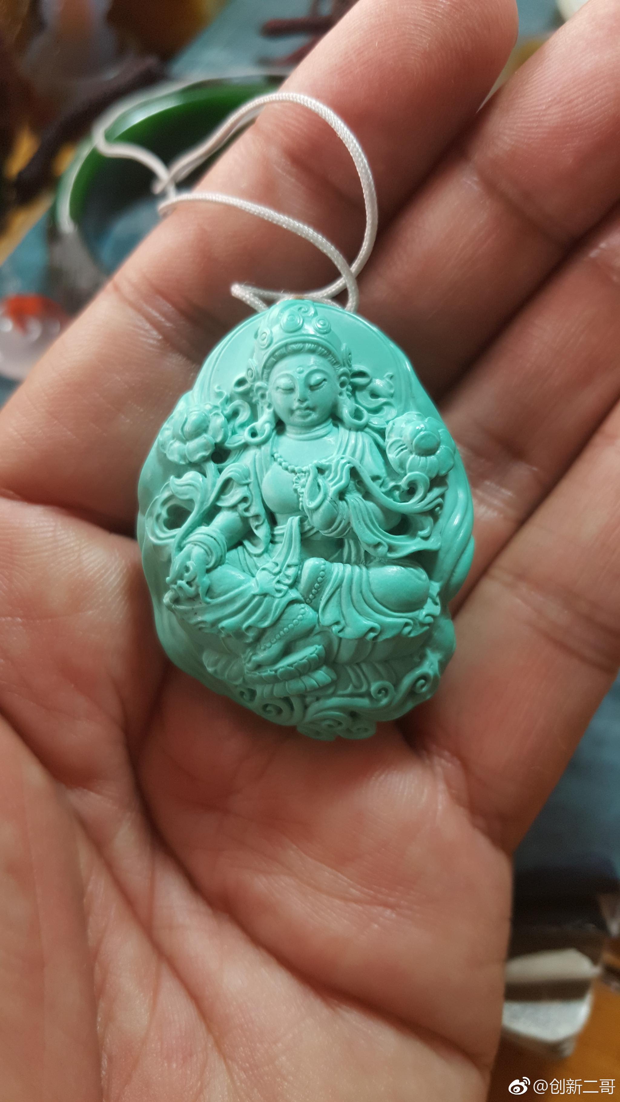 都是尖货,极品白皮果冻料绿松石绿度母,极品和田黑青玉|和田|极品|绿度母_新浪新闻