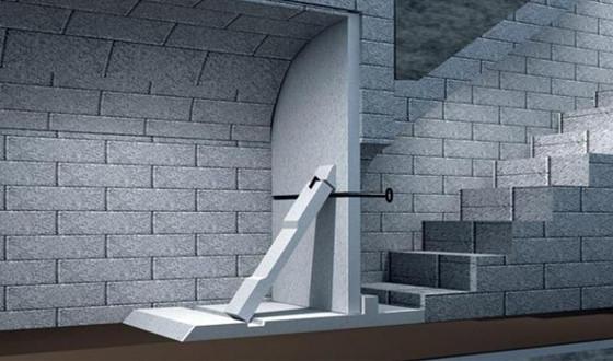 有些重达几万斤,这已经不是一个人两个人能够弄动的,还有些门是自来石