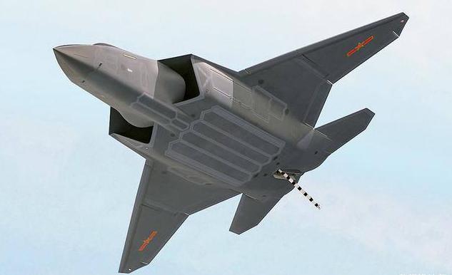 2010年11月5日,美国国防部航空系统中心宣布了关于第六代战斗机研制