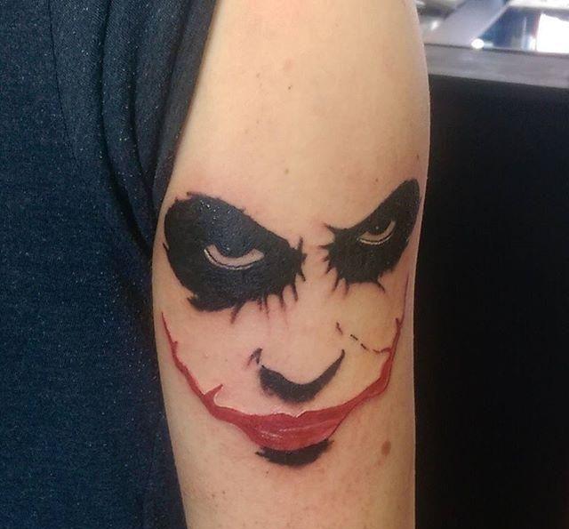 独一无二的小丑希斯莱杰tattoo