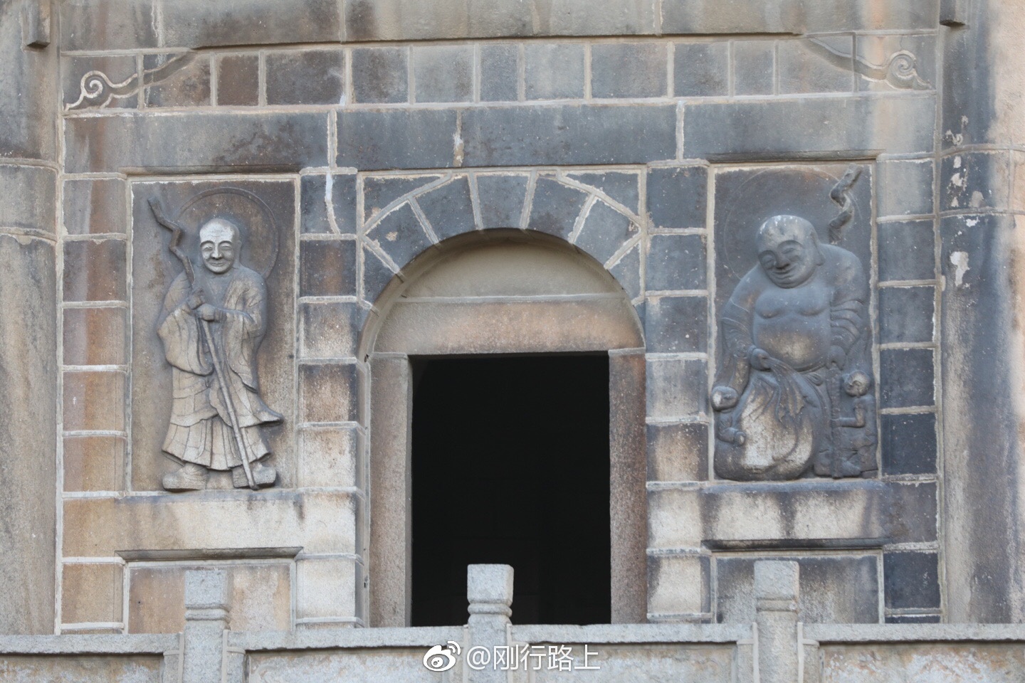 泉州开元寺东、西两塔是中国最高也是最大的一对石塔|石塔|建筑|泉州开元寺_新浪新闻