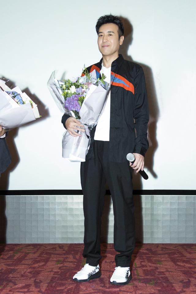 吹爆于和伟私服,这位实力大叔也太具偶像气质了!