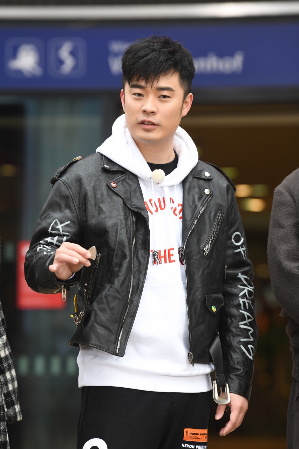 今晚的帅照,勾引你们一下～好看的不只是照片|兰花指|陈赫|浙江卫视