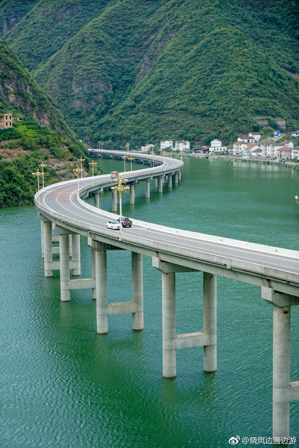 中国最美水上公路也是古昭公路位于湖北昭君故里