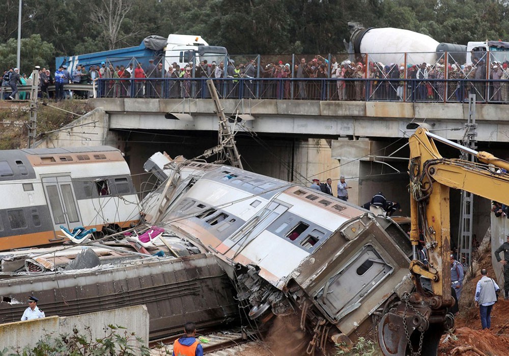 摩洛哥首都附近发生火车脱轨事故 致10人死90人伤