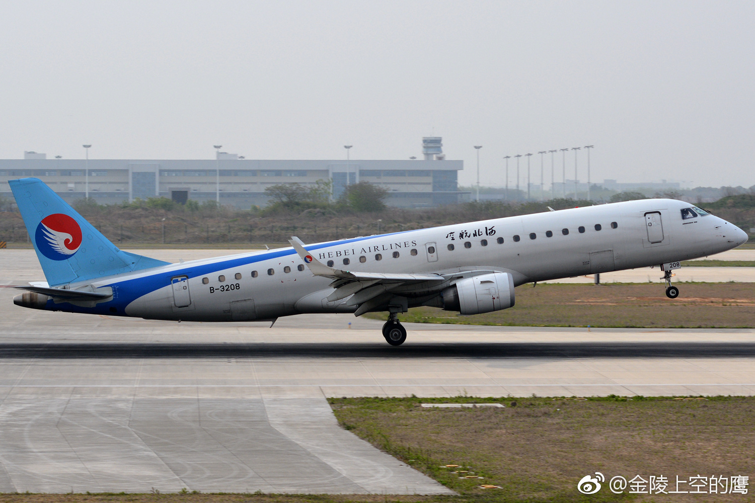 来一组在nkg拍到过的的erj|巴西|航空|工业_新浪新闻