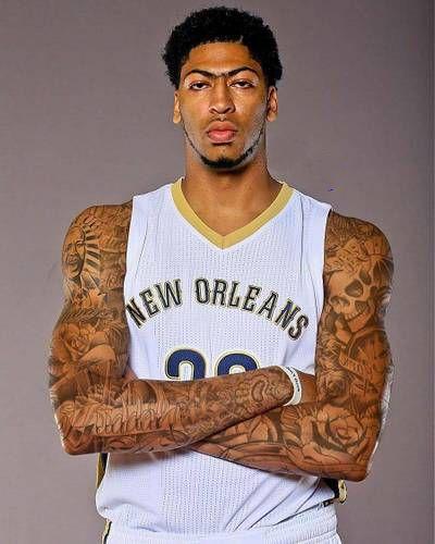 "浓眉哥"安东尼-戴维斯纹满了纹身