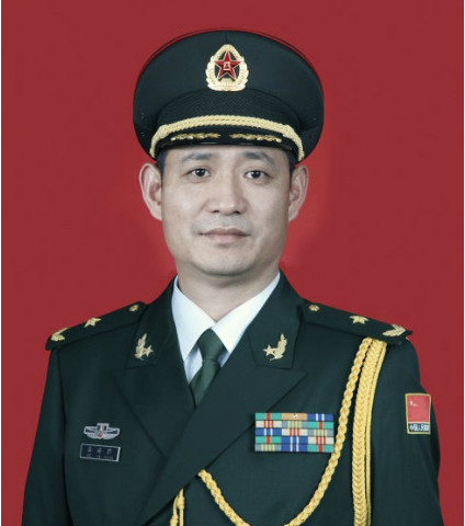 上过天的中国人一共就11个,其中7人已是少将,一人三度上天|飞船|刘洋|少将|军衔|神舟_新浪新闻