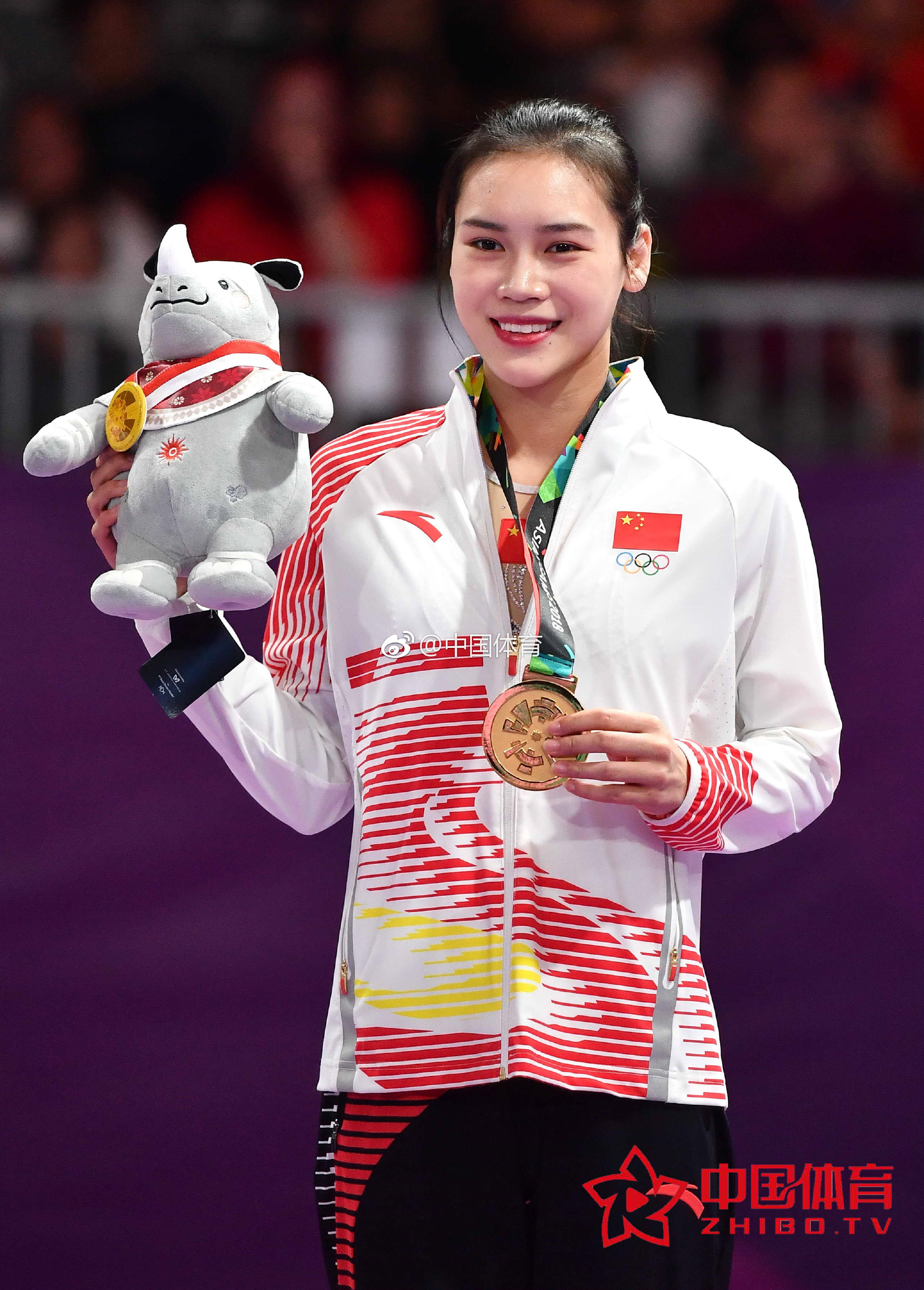 今天结束的亚运会女子蹦床比赛中|蹦床|刘灵玲|女神_新浪新闻