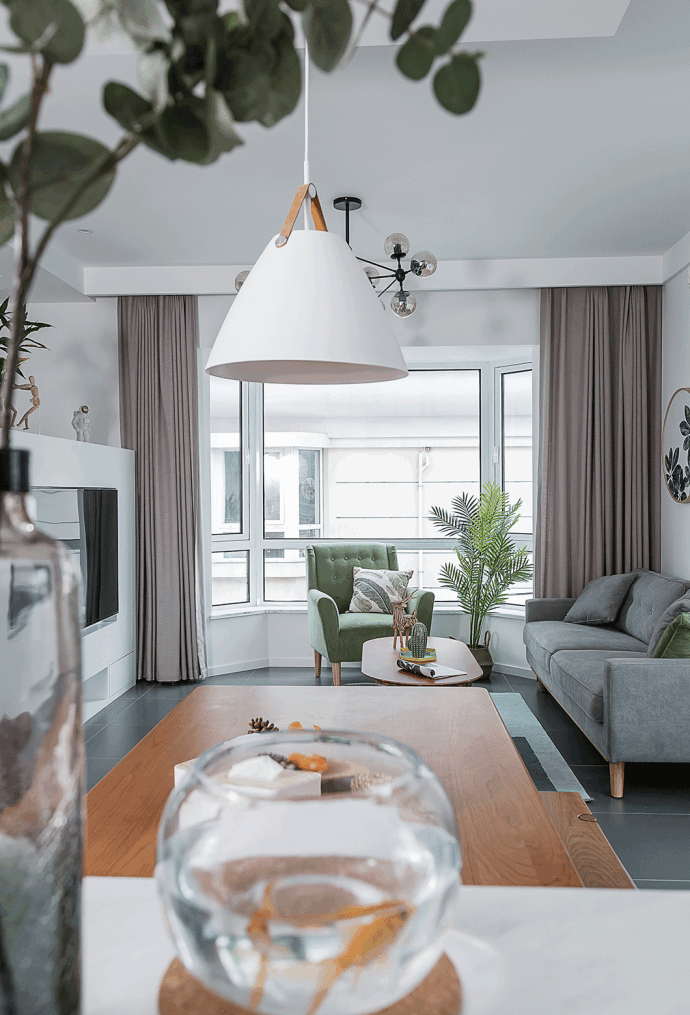 马卡龙色系的北欧风情～创意悬浮楼梯让空间更开放.