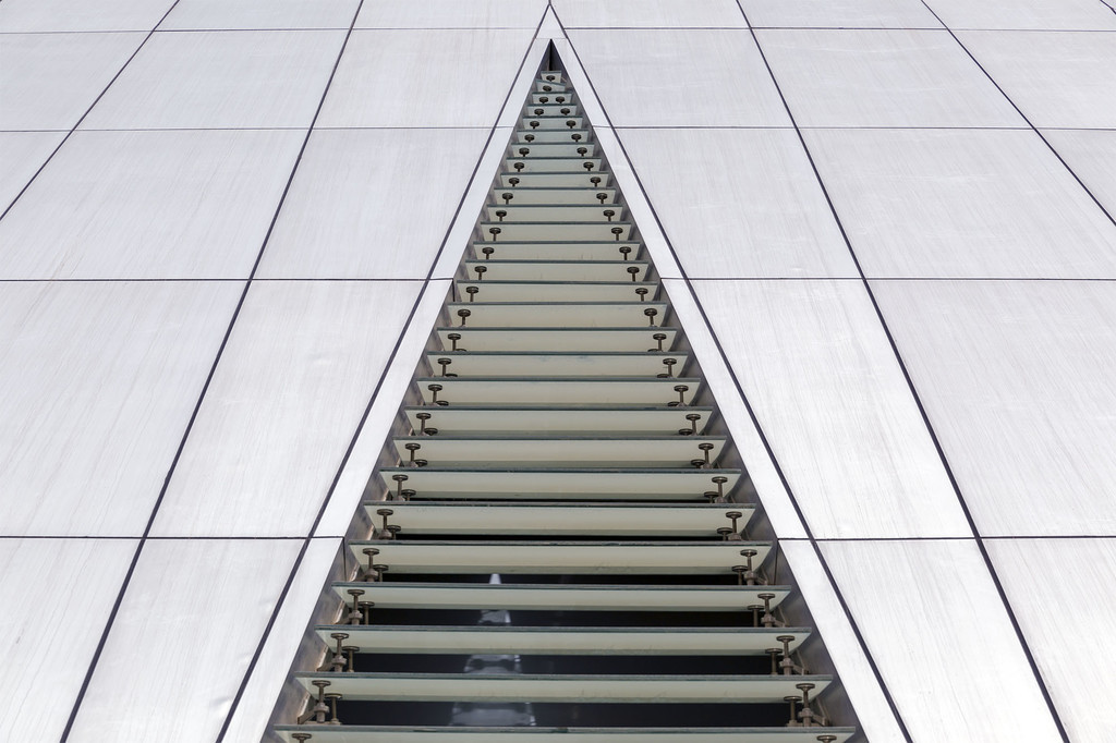 在生活中寻找发现线条的美摄影 | 馨予1011 更多