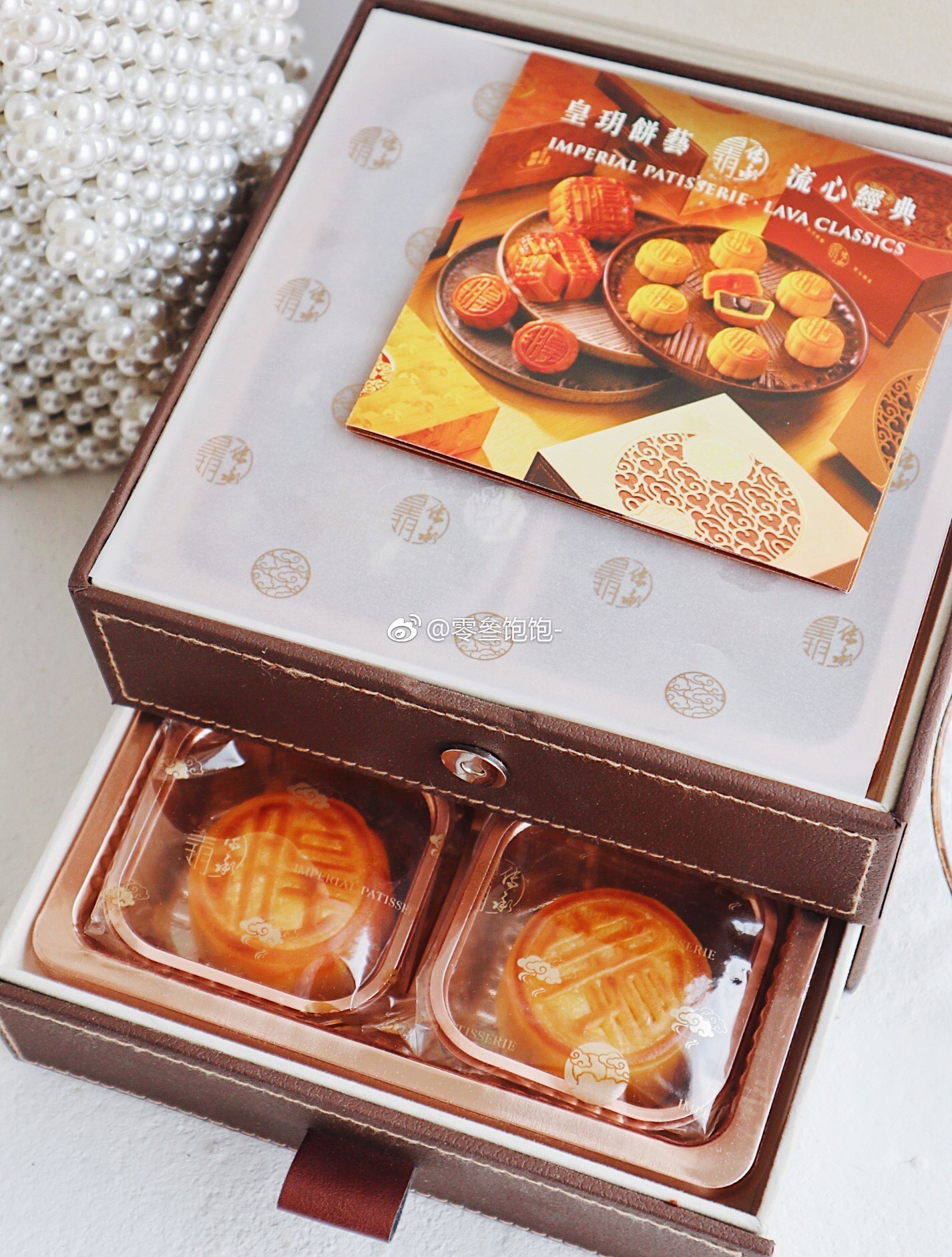 宠1个宝宝一盒月饼