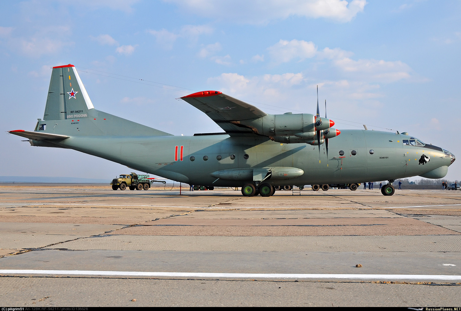 我国运8飞机的原型是苏联安12涡桨式中型运输机可惜已停产了