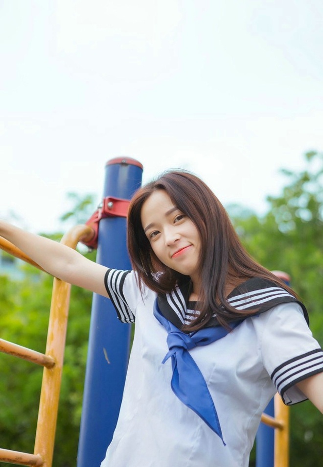 校园清新娇巧可爱美女如花儿清纯甜美俏皮活力唯美写真|写真|美女|花儿|可爱|校园_新浪新闻