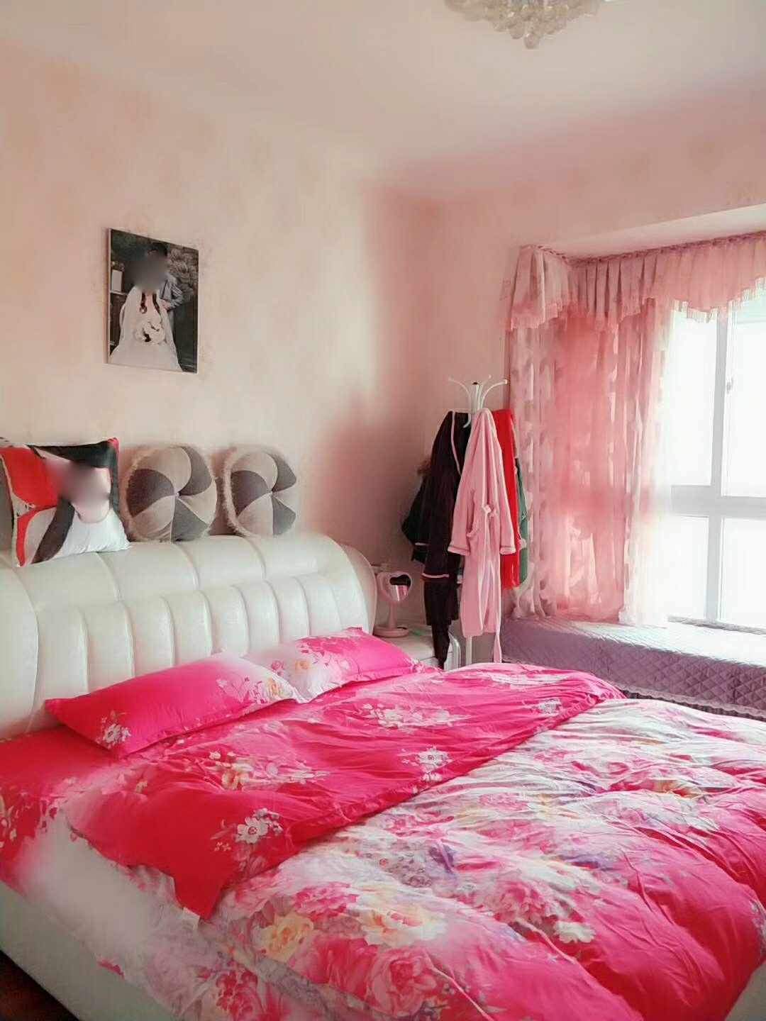 入住一年的新房老婆很爱家每天打扫很干净邻居都夸我很幸福