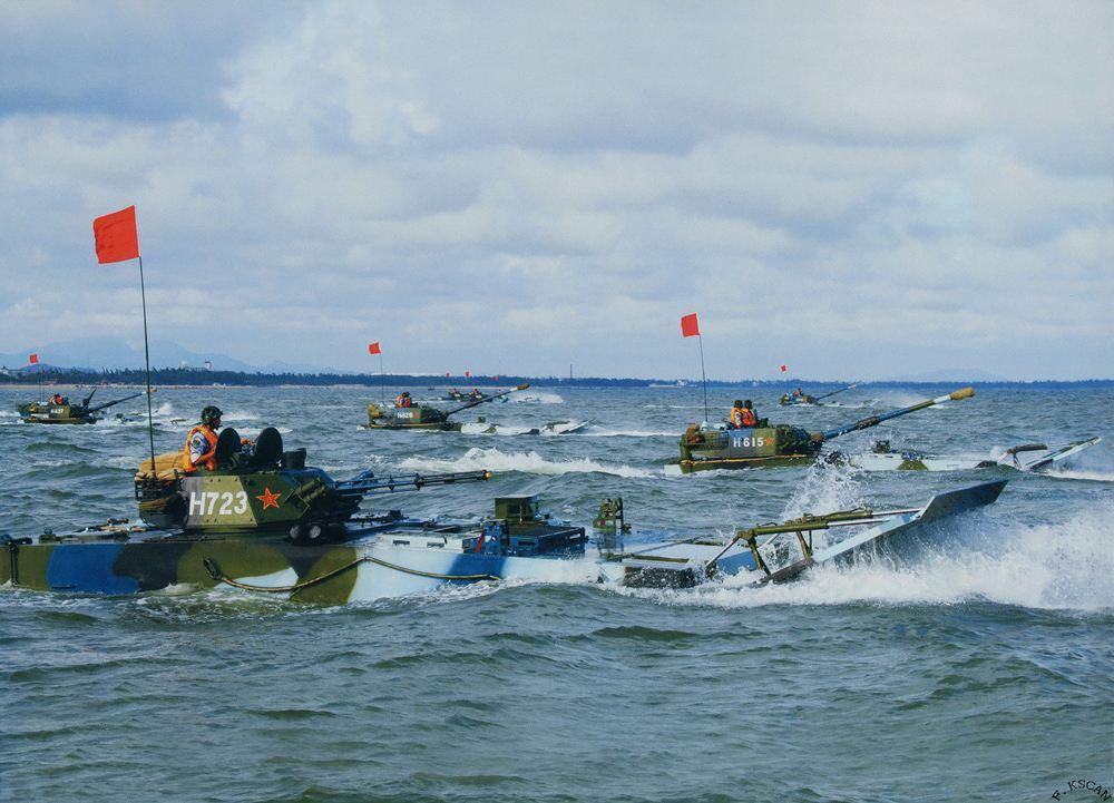 05式两栖步战车海上最高时速有多少? 央视揭秘了, 军迷恐会失望