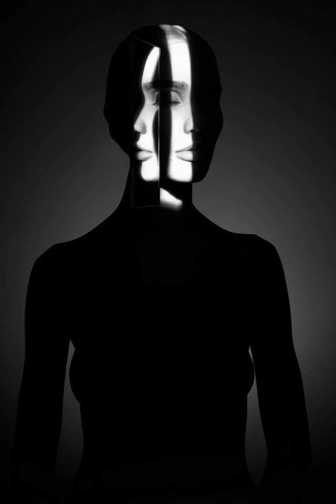 俄罗斯摄影师george mayer的光影的运用,可以直接成海报的设计