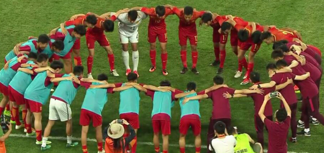 半场:刘成卓横传造乌龙刘祝润中柱,国青1-1伊朗