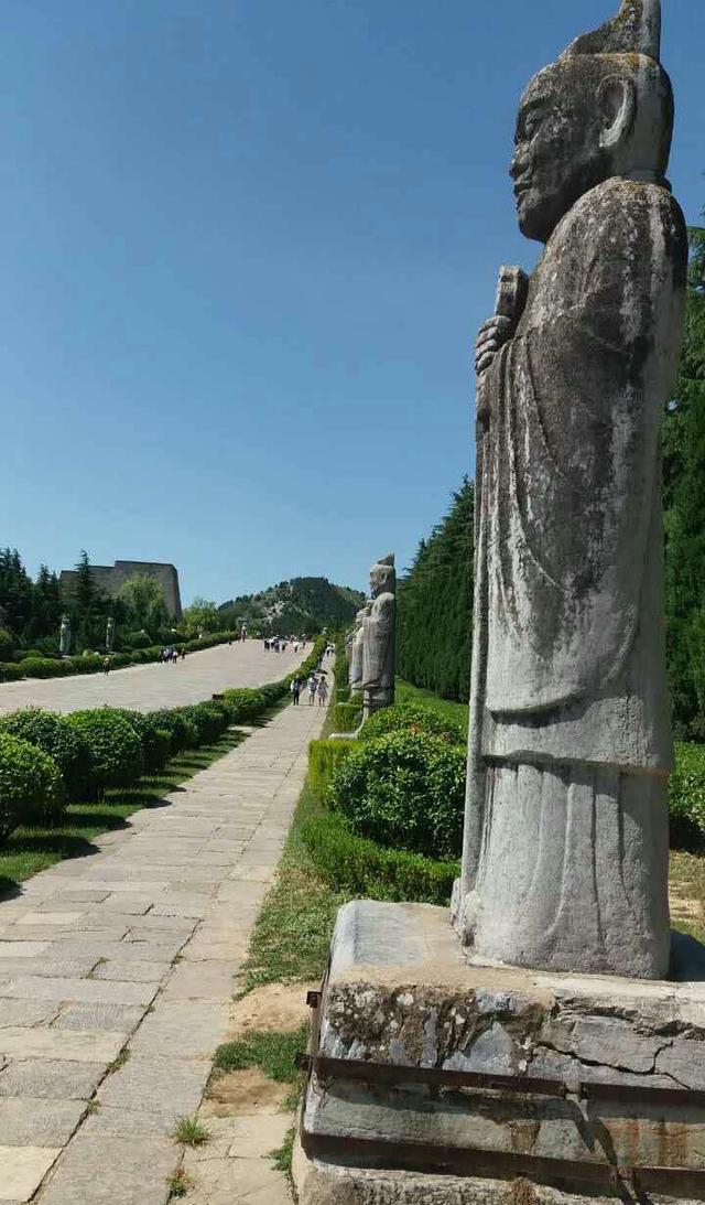 乾陵——露天石刻艺术博物馆