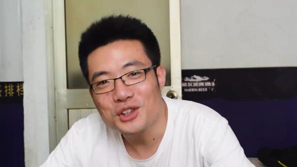 斗鱼大司马真皮,说好带朋友去高档大酒店,却去了200元的大排档