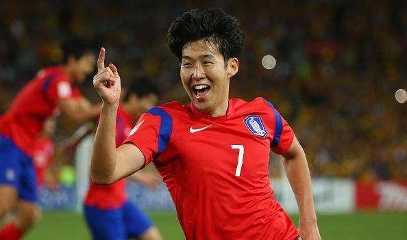 亚运会:U23国足2场比赛造9球提前出线,张玉宁