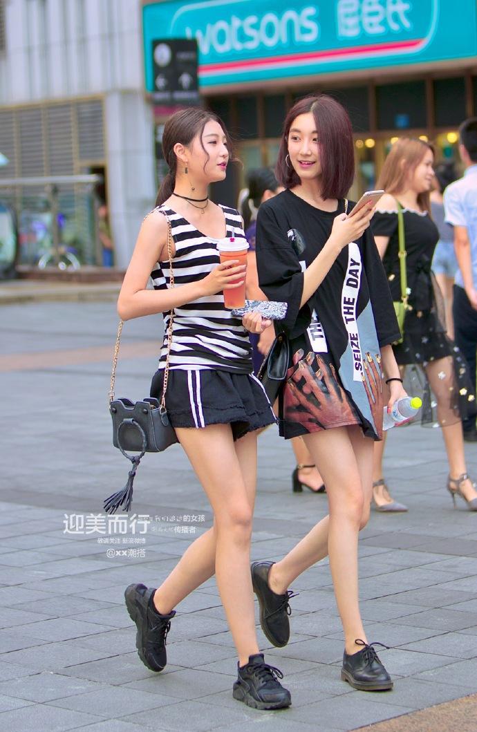街拍时尚秀: 路人美女之夏日街拍经典回顾第八期!|街拍|经典|时尚秀_新浪新闻