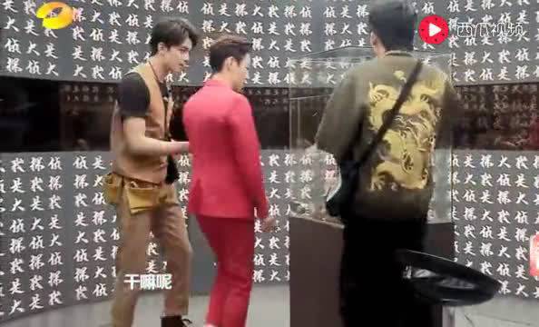 邓伦我是大侦探邓伦变吃货狂吃辣条,何炅都没