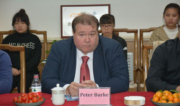 (记者:郭凯祥) 3月18日,2017"一带一路"教育文化助力洽谈会在山西华澳