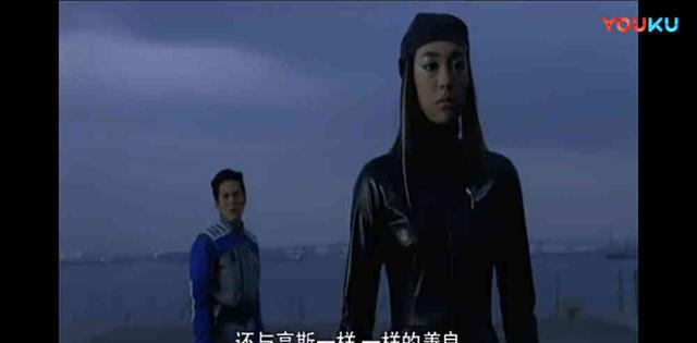 而杰斯提斯的外形再怎么看也是男的,不过后来这两位一起合力召唤出了