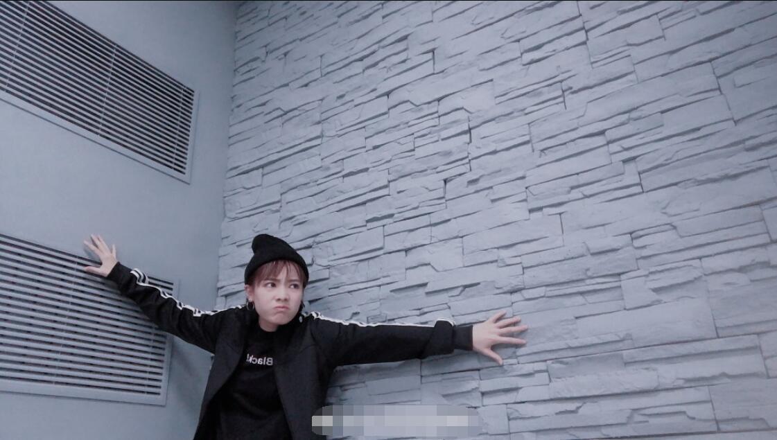 谈楚然上演隔墙有耳窃听领导办公室每一个动作都是表情包