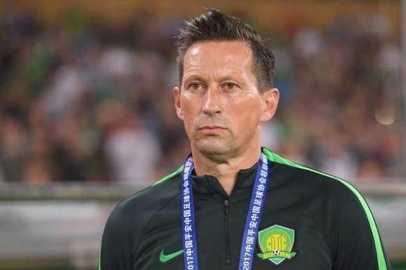 北京国安积分榜进三甲,主帅施密特却要走?