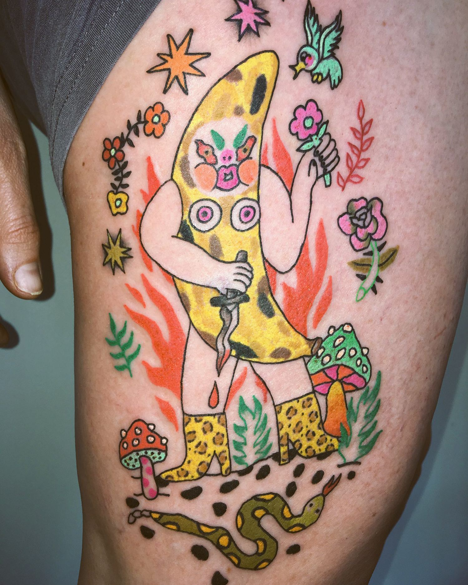 原始的女性主义纹身 | 蒙特利尔女纹身艺术家 charline bataille 在家