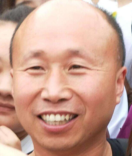 土味老爹雄鹰高飞入驻斗鱼飞哥的鼻毛没了有点不习惯