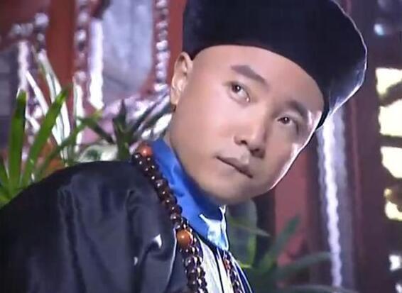 此人目不识丁,靠买官做到封疆大吏,死后却有万人送行赞他清廉