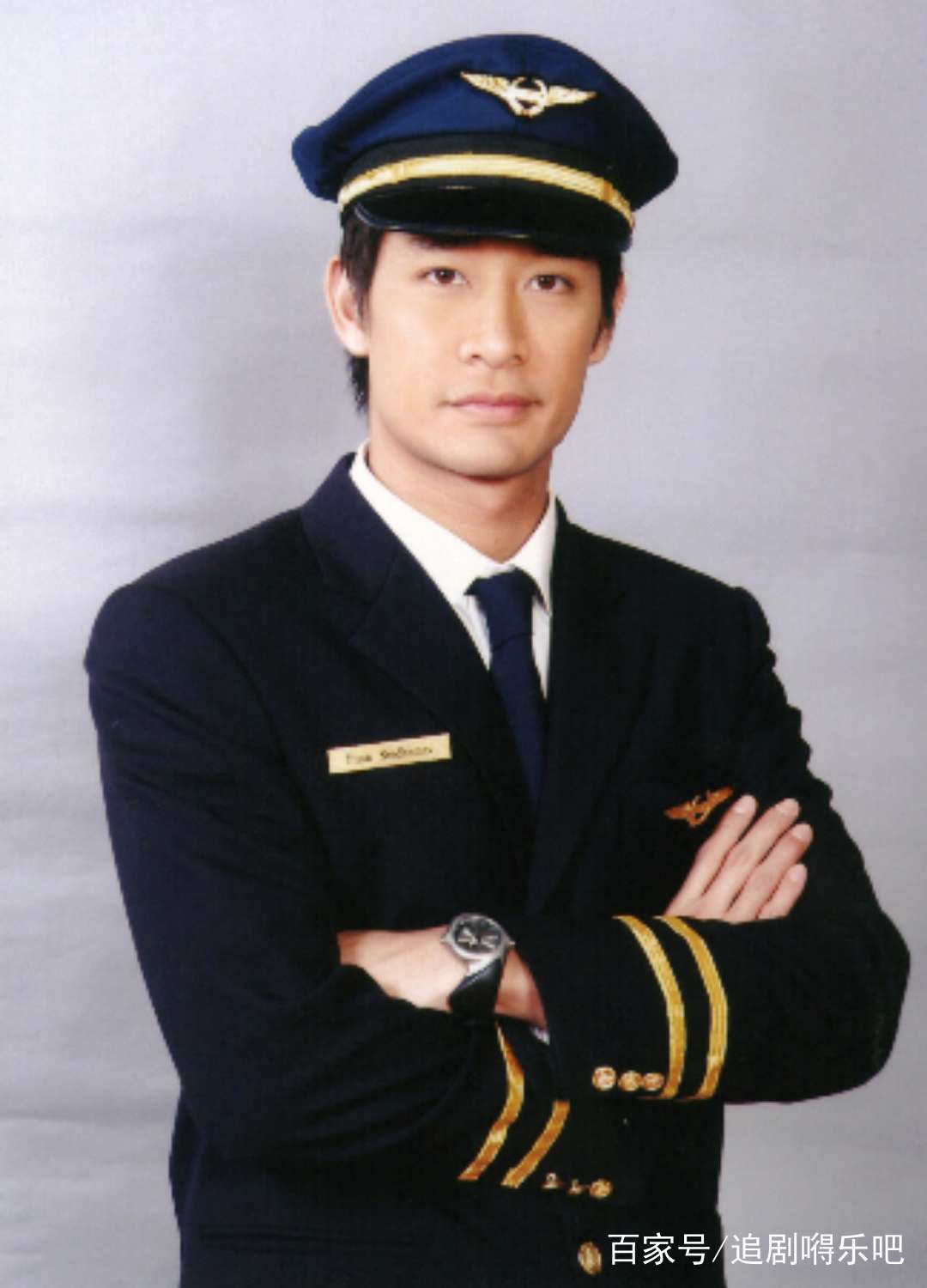 pong哥和bee女神时隔九年,两人再次合作泰剧,大家期待吗?