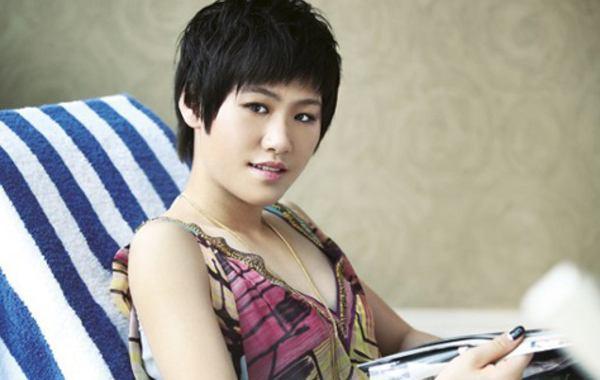22岁叶诗文近照曝光,因身体发育无缘亚运,承诺清华参加东京奥运