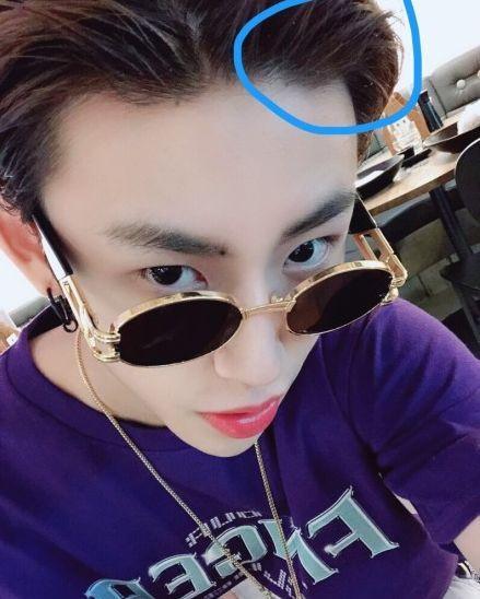 小鬼更博,遭粉丝"严厉管教":口红太艳,头发太油,衣服快脱掉