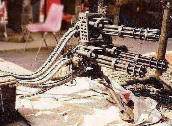 世界上最厉害的几种多管枪,第四种由三挺加特林机枪组成!