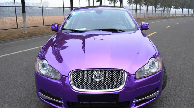 捷豹xf整车改色超亮电镀紫贴膜案例展示
