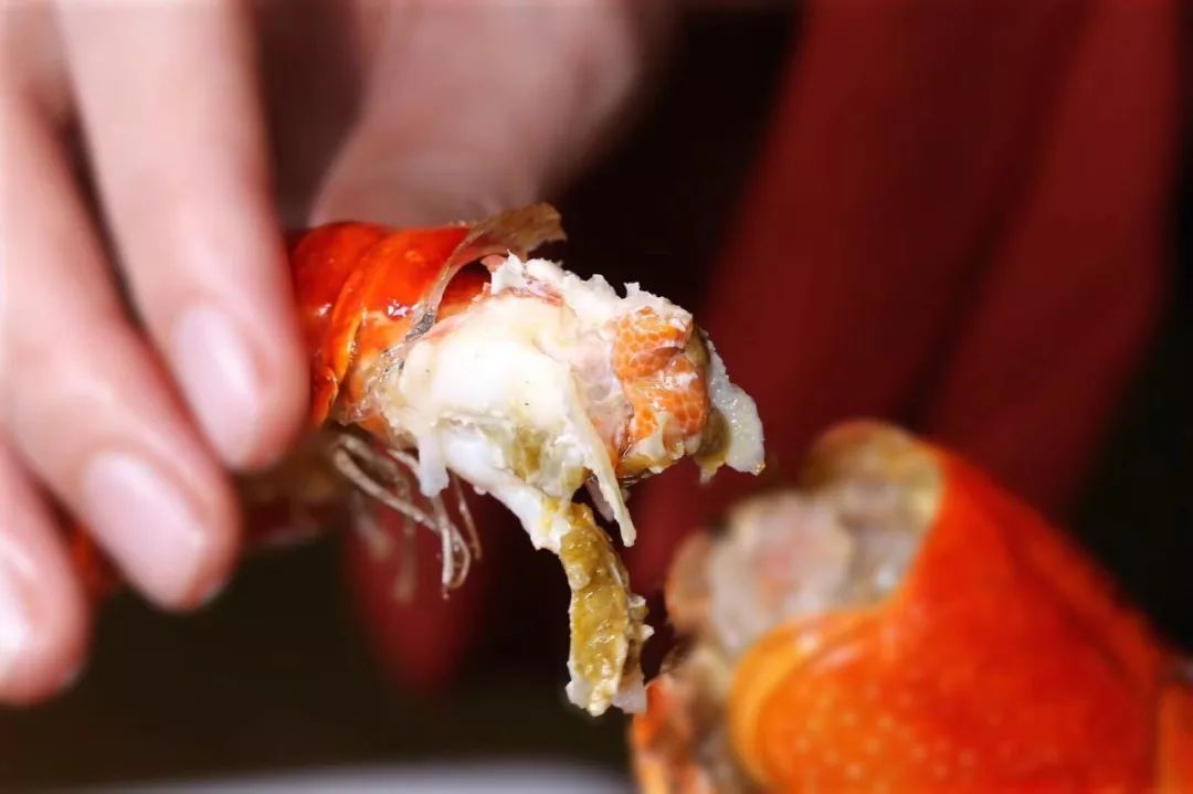 这里的爆膏小龙虾,瞬间激活沉睡的味蕾!