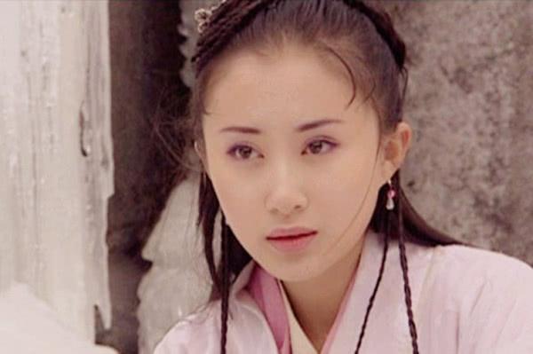 15年前播出的这部连城诀才是舒畅何美钿两大美女的颜值巅峰之作