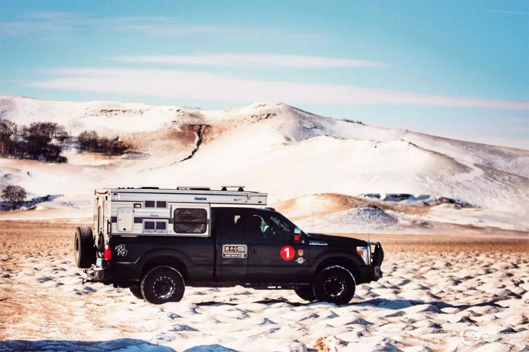 这个小箱子让皮卡瞬间变越野房车 麦卡3款背驮式房车