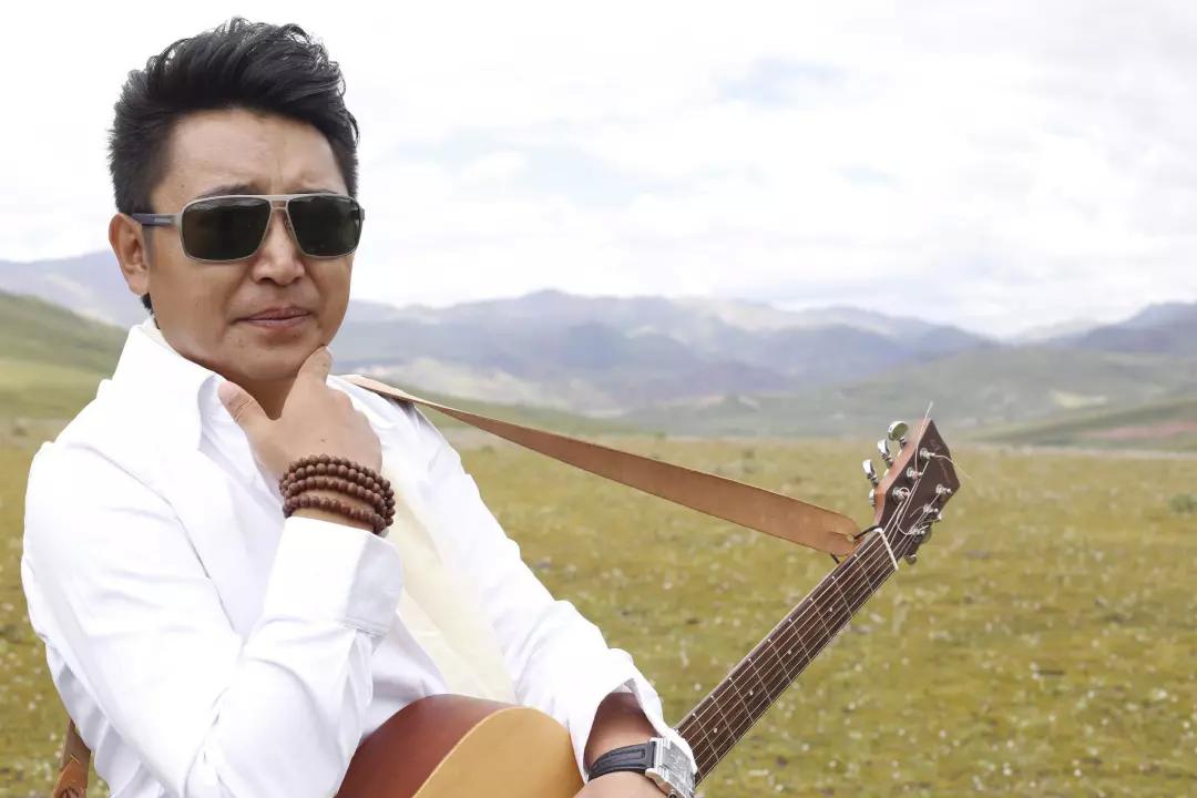 齐旦布卓玛央宗央金次卓扎西尼玛玛尼石乐队所以这里的音乐节不仅是一