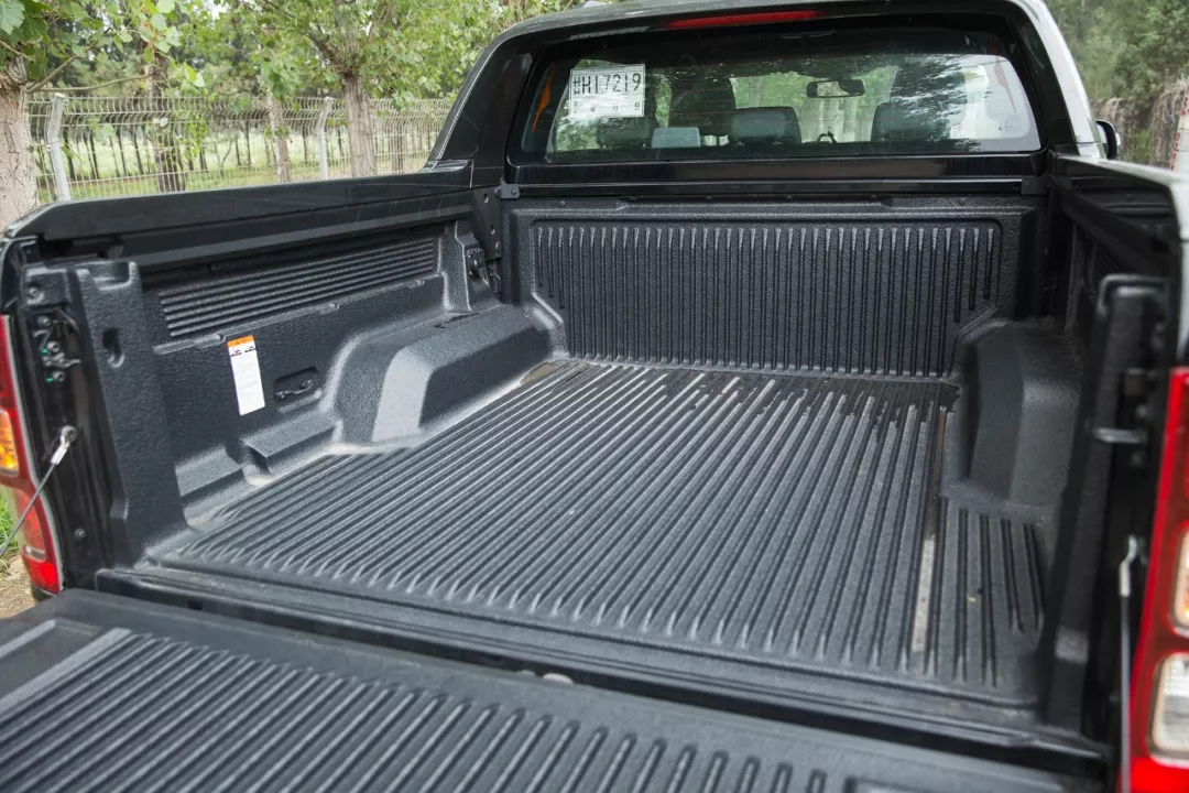 试一款不是猛禽的福特皮卡感觉比期待的还好