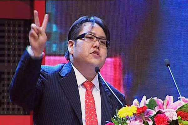 而李兆会也相继找来两个帮手,六叔李文杰和妹妹李兆霞