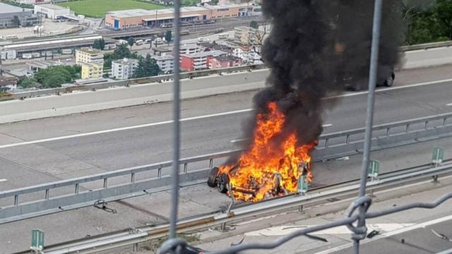 特斯拉一周烧死三人,中国电动汽车要当心了