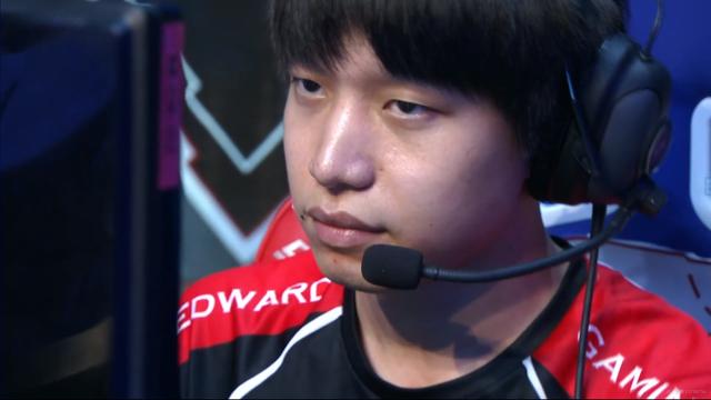 厂长回归的首场比赛,edg再次惨遭暴打!网友: 再输季后赛都危险了